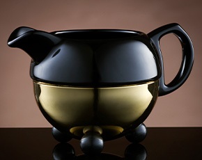 Design Gold Creamer in Black | TWG Tea