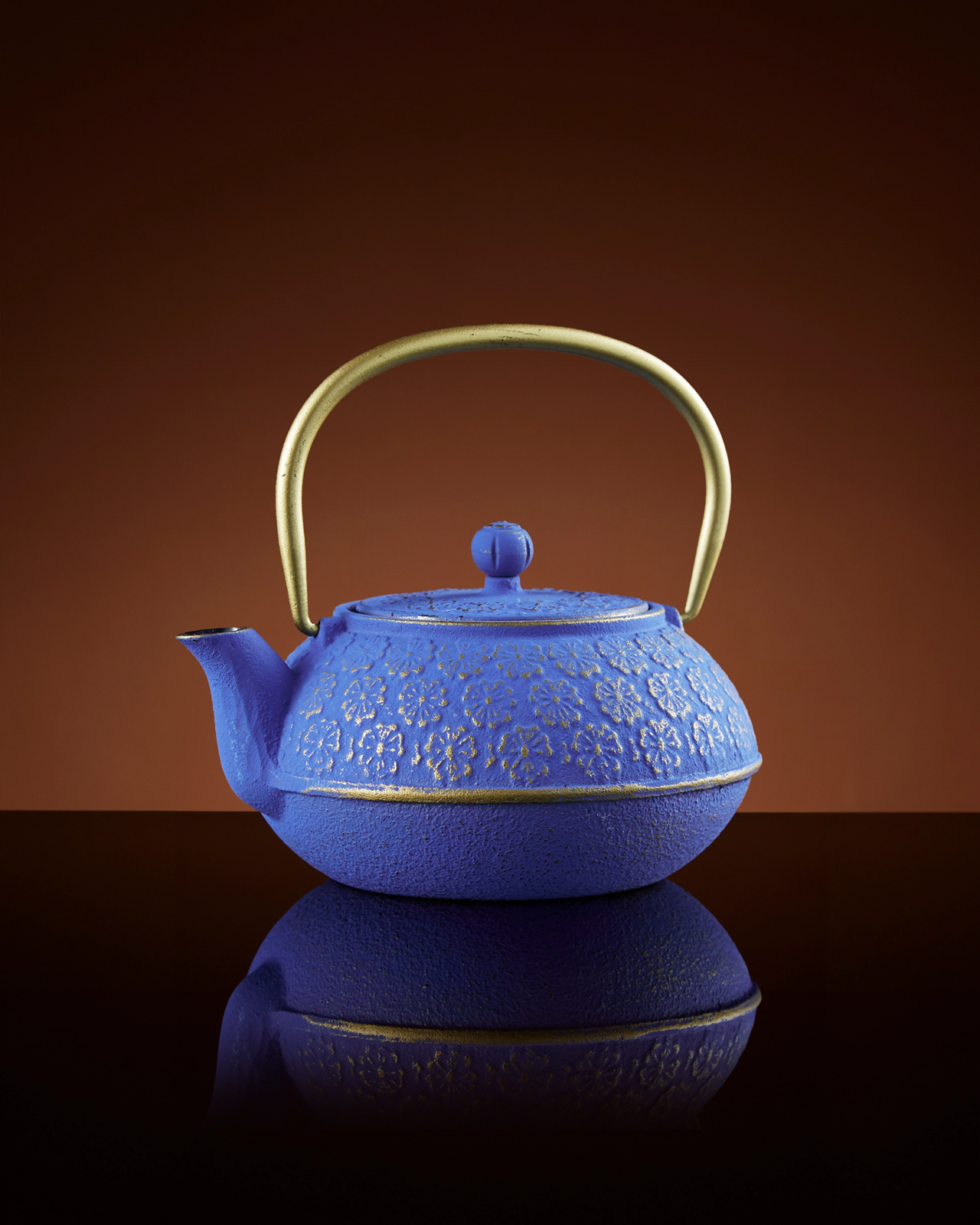 Sakura Teapot in Blue (600ml) | TWG Tea