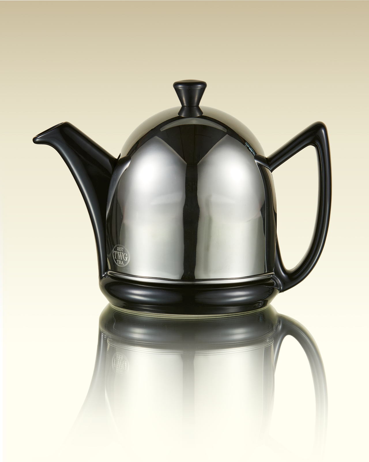 Dome Teapot in Black (600ml) | TWG Tea