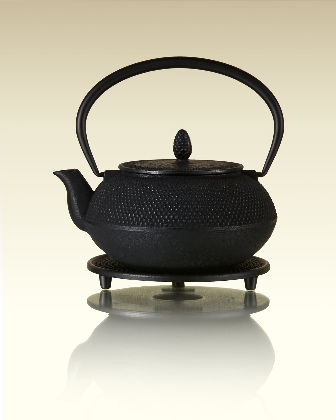 Théière et dessous de théière Mikado noirs (600 ml) | TWG Tea