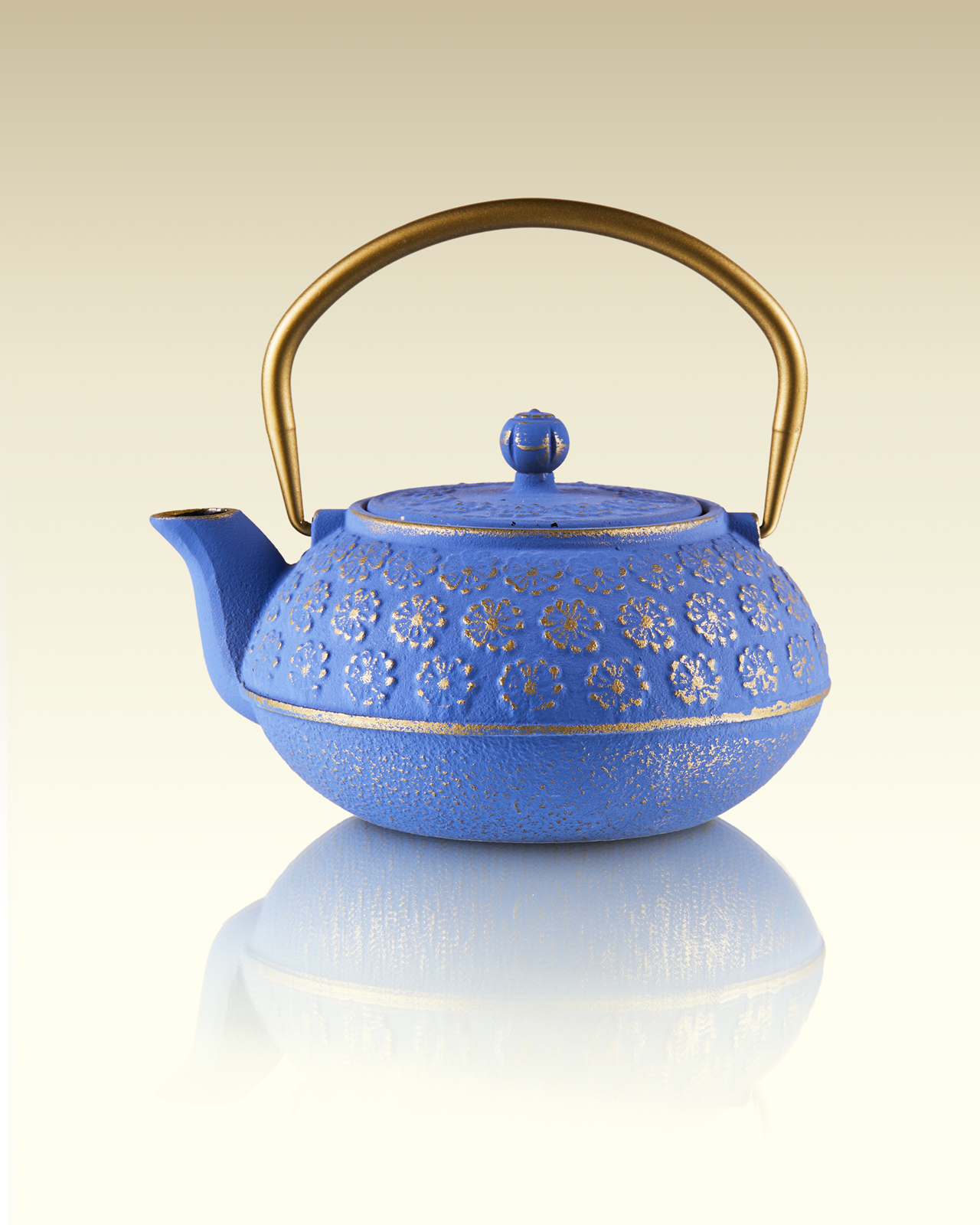 Sakura Teapot in Blue (600ml) | TWG Tea
