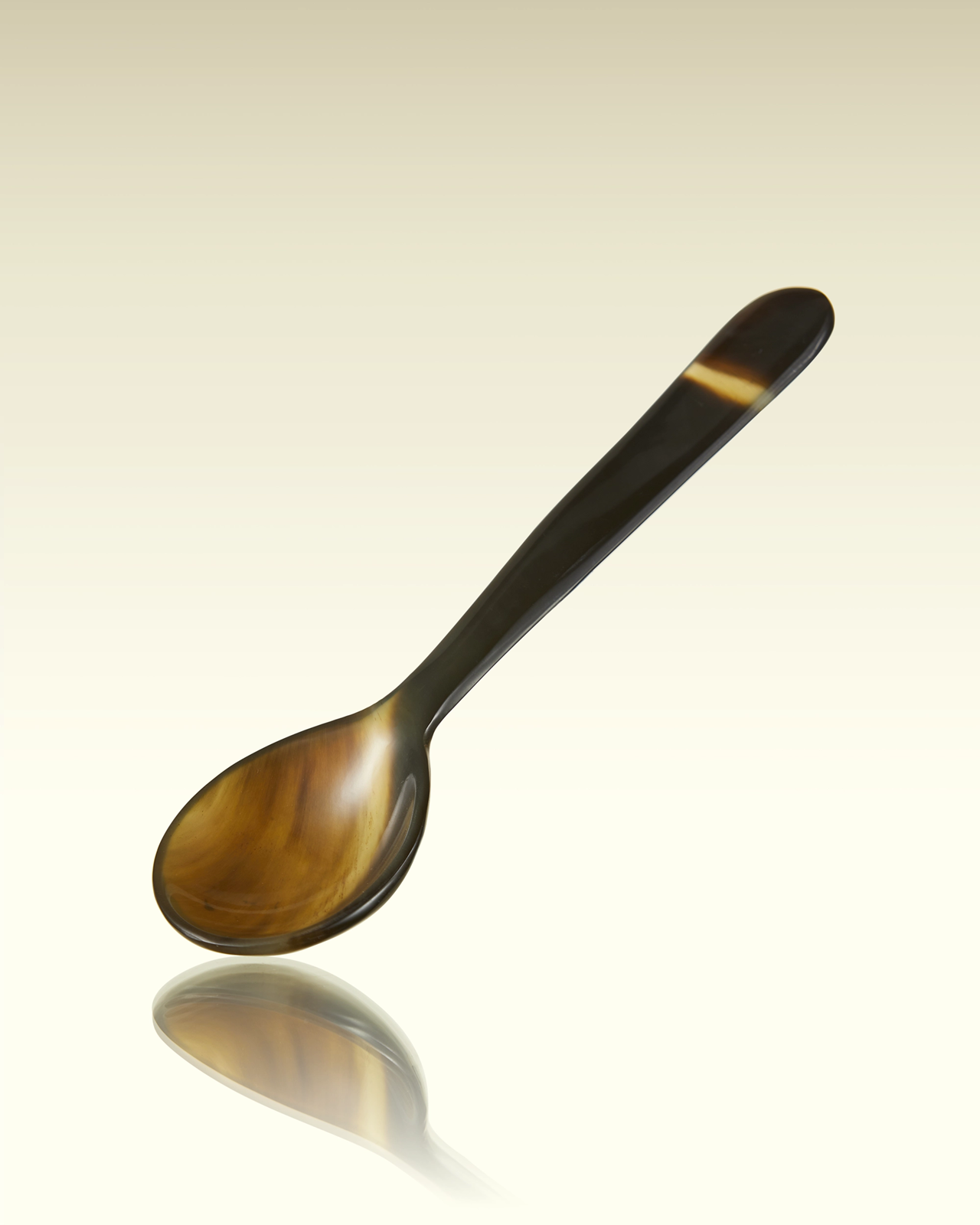 Buffalo Horn Tea Scoop in Brown | TWG Tea